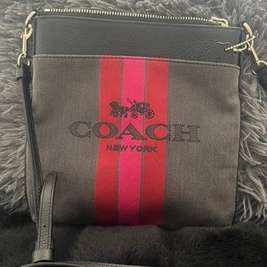 Crossbody great condition